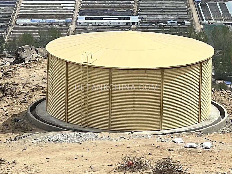 Corrugated steel water tank